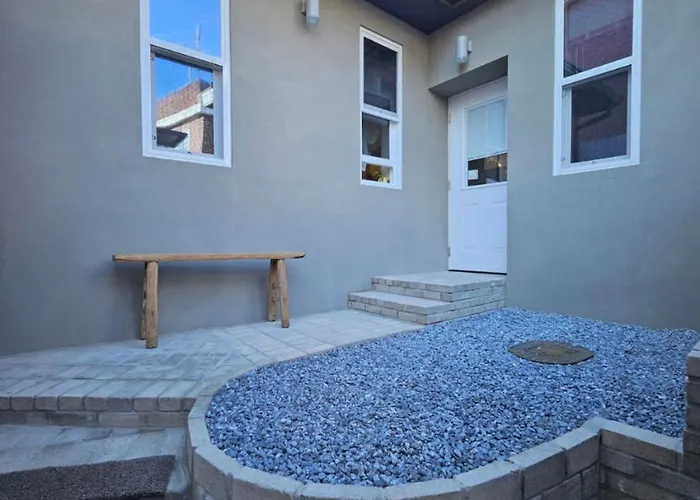 Cozy 2br Entire House Near Ddp With Private Yard Вилла *